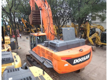 Rupsgraafmachine DOOSAN DX530LC-5