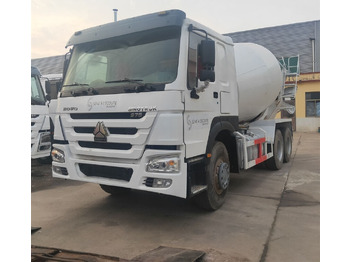Betonmixer SINOTRUK HOWO