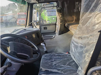 Kipper vrachtwagen Sinotruk HOWO 371 8*4 Dump truck: afbeelding 2