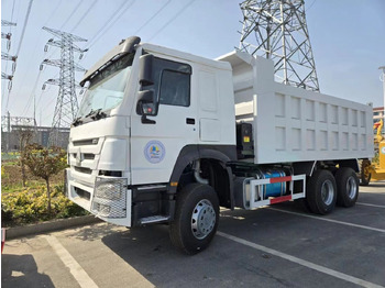 Kipper vrachtwagen SINOTRUK HOWO