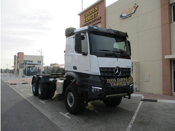 Vrachtwagen MERCEDES-BENZ Arocs 3342