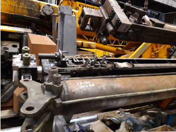 Hydraulische cilinder voor Mobiele kraan Krupp KMK 6160/6180/6200 telescopic cylinder double: afbeelding 5