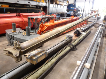 Hydraulische cilinder voor Mobiele kraan Krupp KMK 6160/6180/6200 telescopic cylinder double: afbeelding 2