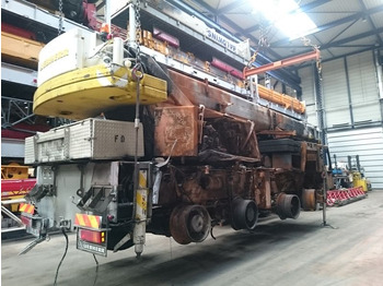 Mobiele kraan LIEBHERR LTM 1060/2