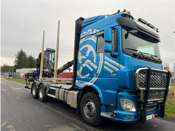 Houttransport DAF XF 530