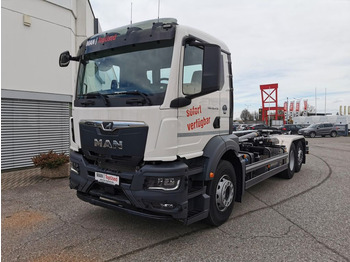 Haakarmsysteem vrachtwagen MAN TGS 26.470