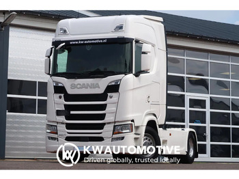 Trekker SCANIA S 450