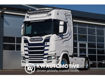 Trekker SCANIA S 540