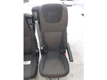 Zitplaats voor Vrachtwagen DAF SET OF  XF 106  DAF XF 106 truck: afbeelding 3