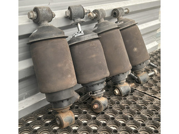 Cabinevering DAF XF 106 CAB SUSPENSION BOOT SET: afbeelding 2 Cabinevering DAF XF 106 CAB SUSPENSION BOOT SET: afbeelding 2