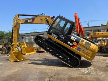 Rupsgraafmachine CATERPILLAR 320C
