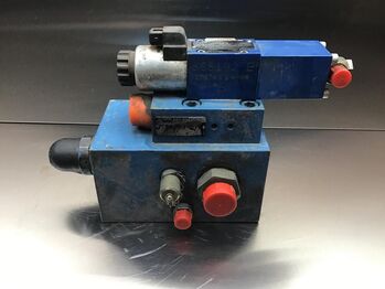 Hydraulica LIEBHERR