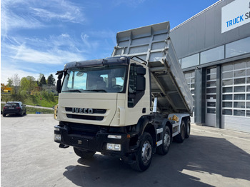 Kipper vrachtwagen IVECO Trakker