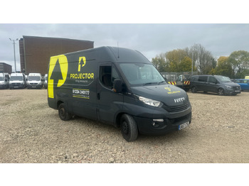 Gesloten bestelwagen IVECO Daily