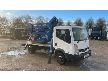 Vrachtwagen hoogwerker NISSAN