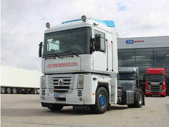 Trekker RENAULT Magnum 440