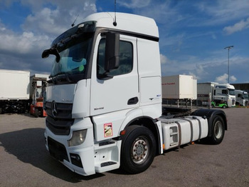 Trekker MERCEDES-BENZ Actros 1845