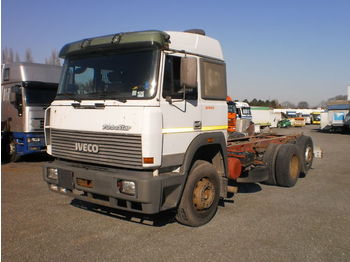 Chassis vrachtwagen Iveco 190-42 TurboStar V8 6x2: afbeelding 1