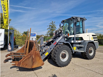 Wiellader YANMAR
