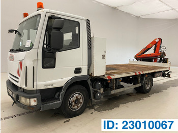 Vrachtwagen met open laadbak IVECO