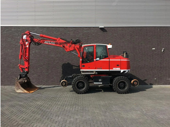 Mobiele graafmachine TEREX
