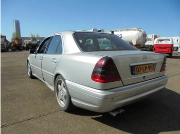 Sedan Mercedes-Benz C-Klasse 43 AMG: afbeelding 4 Sedan Mercedes-Benz C-Klasse 43 AMG: afbeelding 4