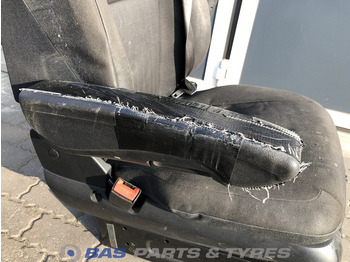 Zitplaats voor Vrachtwagen Mercedes-Benz Actros MP4 Chauffeursstoel Mercedes A 960 910 47 01: afbeelding 5 Zitplaats voor Vrachtwagen Mercedes-Benz Actros MP4 Chauffeursstoel Mercedes A 960 910 47 01: afbeelding 5