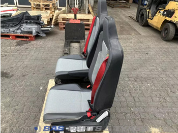 Zitplaats voor Vrachtwagen Renault T-Serie: afbeelding 2