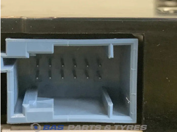 Instrumentenpaneel voor Vrachtwagen Volvo FH3 Instrumentenpaneel Volvo 21589170: afbeelding 3 Instrumentenpaneel voor Vrachtwagen Volvo FH3 Instrumentenpaneel Volvo 21589170: afbeelding 3