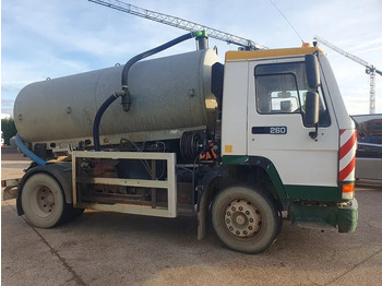 Vrachtwagen VOLVO FL7 260