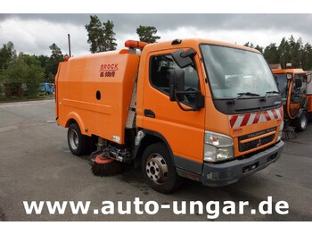 Veegwagen MITSUBISHI
