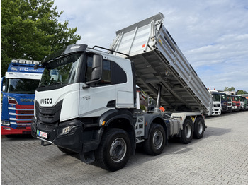 Kipper vrachtwagen IVECO T-WAY