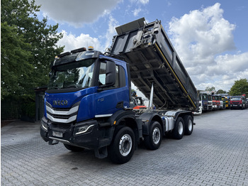 Kipper vrachtwagen IVECO X-WAY