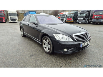 Personenwagen MERCEDES-BENZ