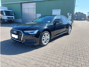 Sedan AUDI