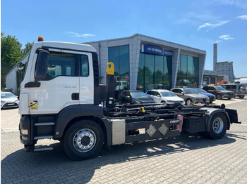 Containertransporter/ Wissellaadbak vrachtwagen MAN TGS 18.320