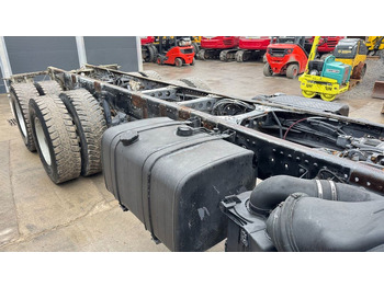Chassis vrachtwagen Mercedes-Benz Actros 3331 B 6x4 chassis - big axle: afbeelding 3 Chassis vrachtwagen Mercedes-Benz Actros 3331 B 6x4 chassis - big axle: afbeelding 3