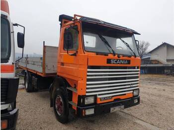 Vrachtwagen met open laadbak Scania 112 340 4x2 stake body - all spring: afbeelding 1