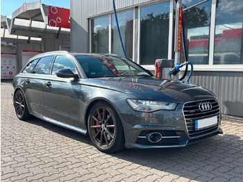 Personenwagen AUDI