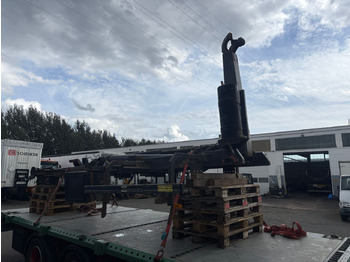 Haakarmsysteem vrachtwagen