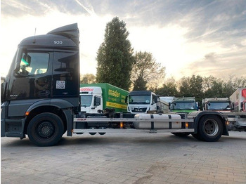 Containertransporter/ Wissellaadbak vrachtwagen Mercedes-Benz Actros 1842 BDF LBW 1845 2x: afbeelding 2