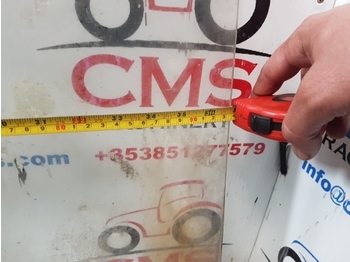 Voorruit voor Tractor Ford 4000, 5000, 7100,  Cab Front Windscreen 81818603: afbeelding 2