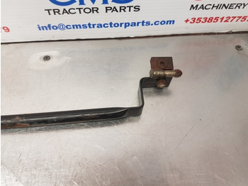 Radiateur New Holland T7040, T7000, Cooler Handle Assy 84203263, 87619639: afbeelding 3