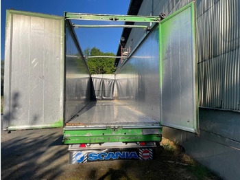 Gesloten oplegger STAS