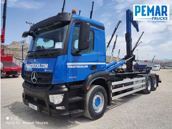 Containertransporter/ Wissellaadbak vrachtwagen MERCEDES-BENZ Antos 2546
