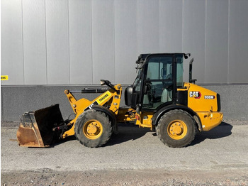Wiellader CATERPILLAR 906M