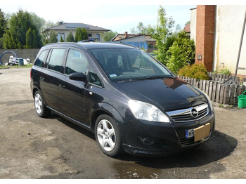 SUV Opel Zafira 1.9 CDTI Cosmo: afbeelding 2