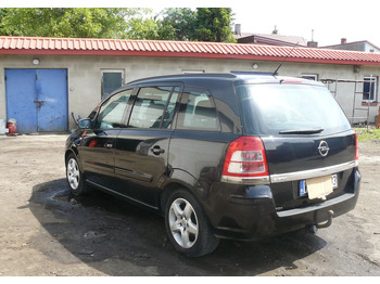 SUV Opel Zafira 1.9 CDTI Cosmo: afbeelding 3