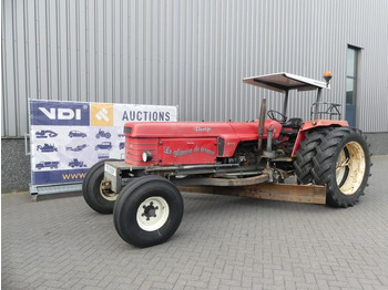 Tractor RENAULT