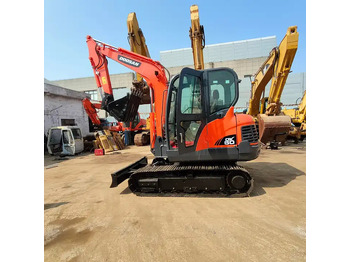 Rupsgraafmachine DOOSAN DX60